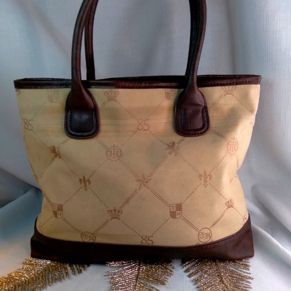 Vintage limited edition Tommy Hilfiger purse - Picture 2 of 6